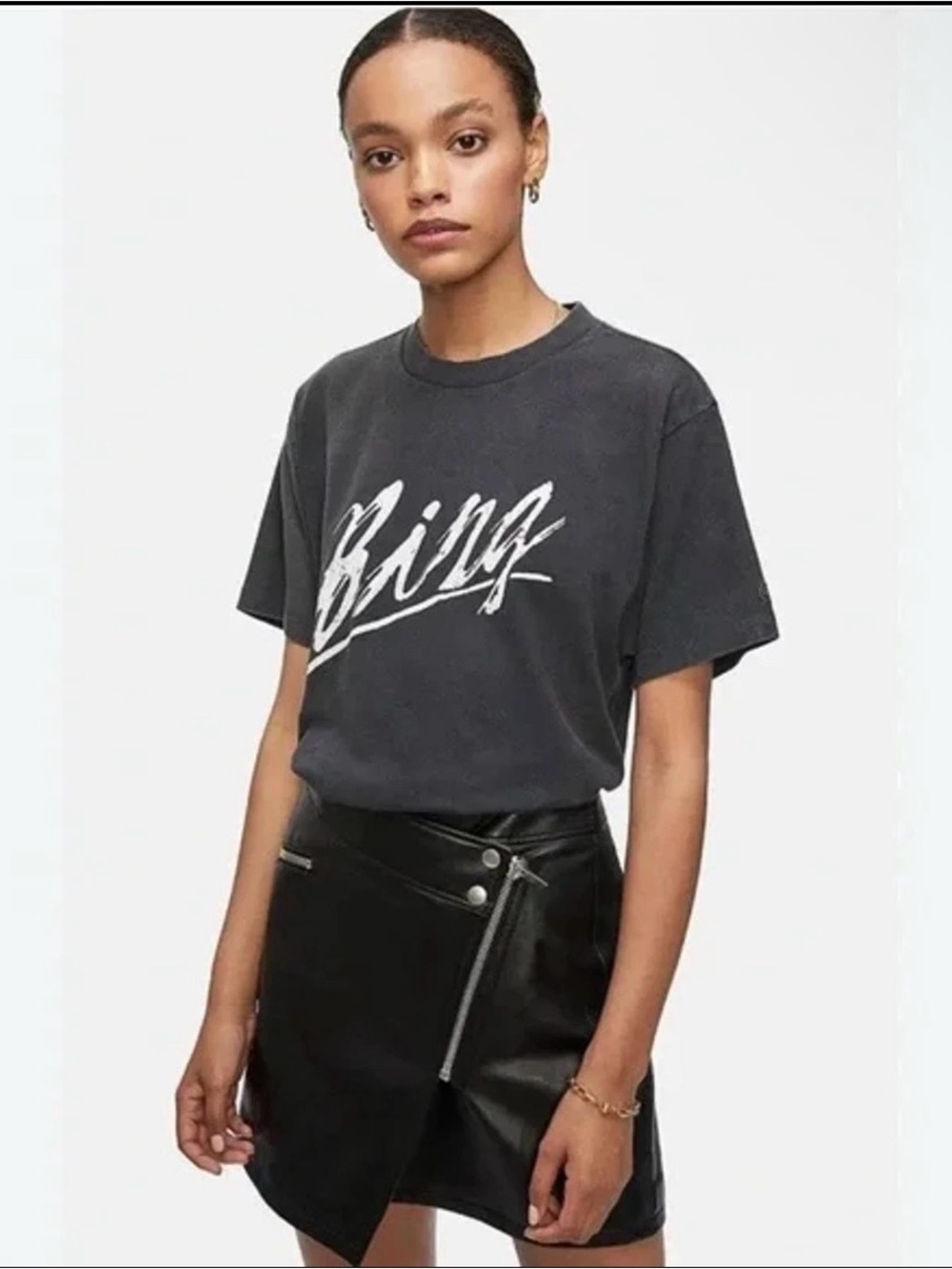 Anine Bing Lili Basic Bing Tee in Vintage Black Size Medium